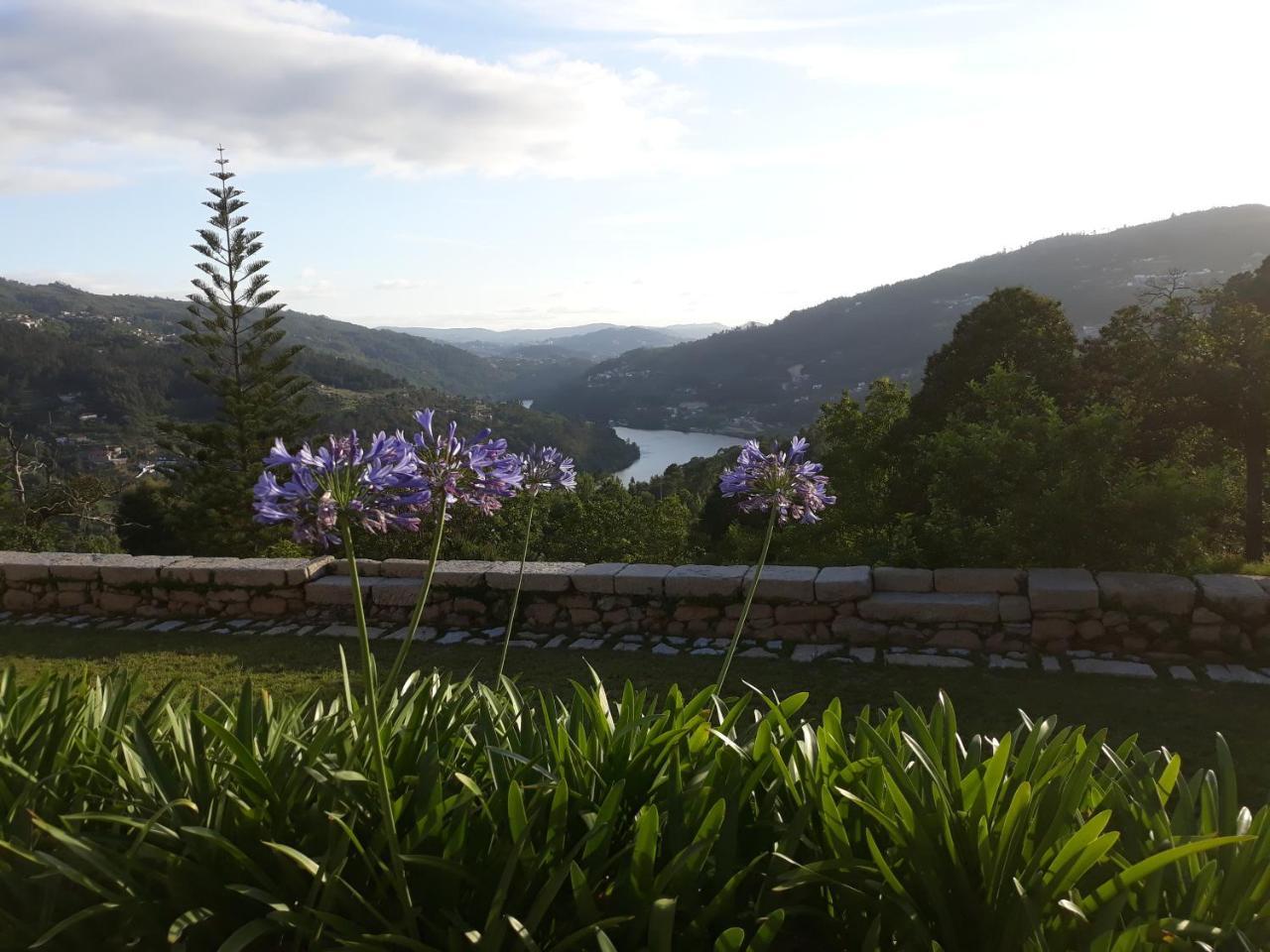 Quinta De Aguia - Non-Smoking Property Hotel Sao Lourenco do Douro Exterior photo